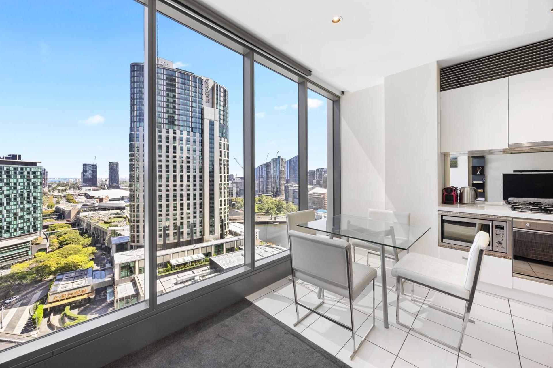 Luxury Designer Suite In Most Prestigious Location In Melbourne Exterior foto